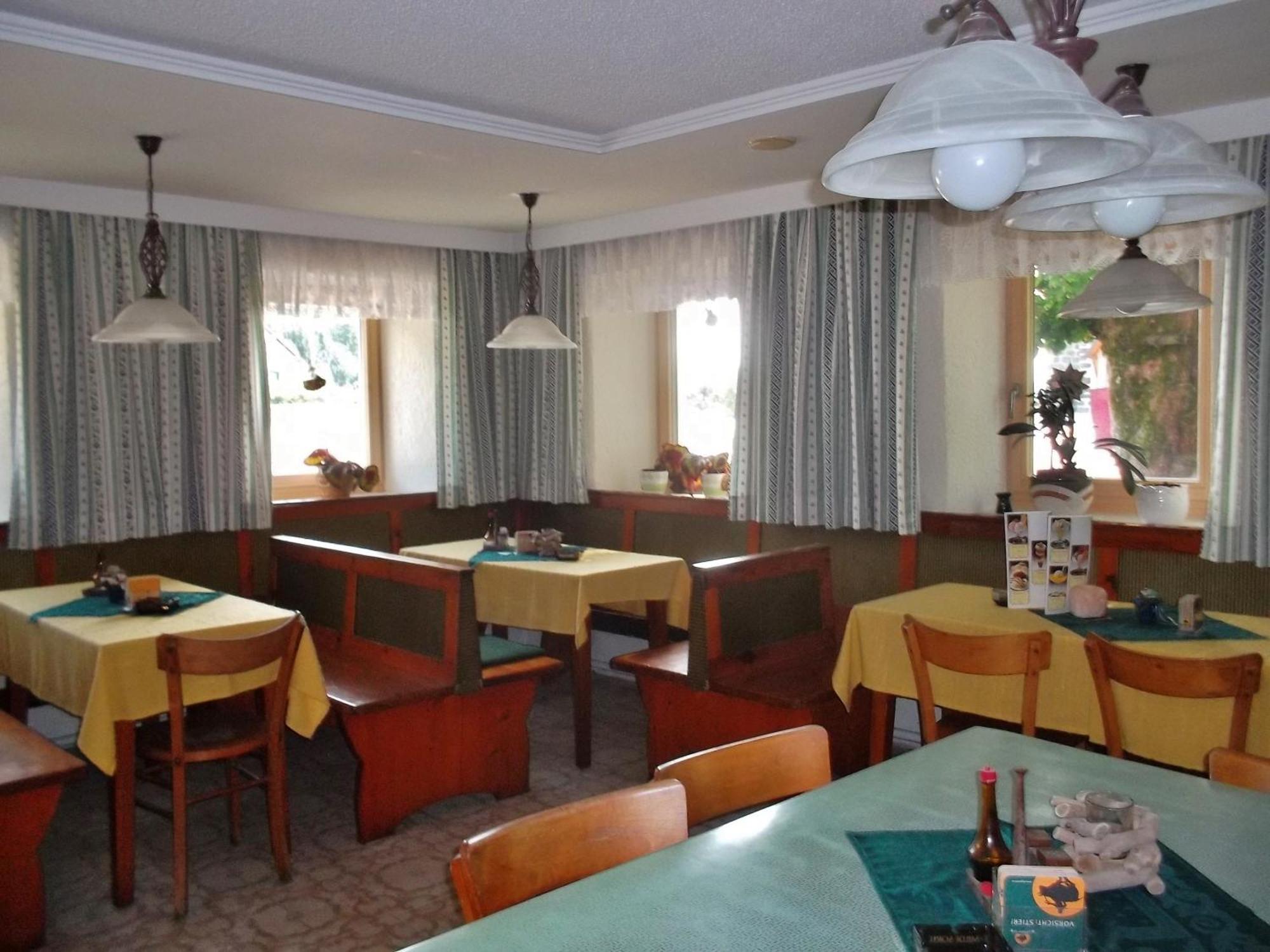 Gasthof-Pension Zum Haugstein - Familie Eder Engelhartszell Bagian luar foto
